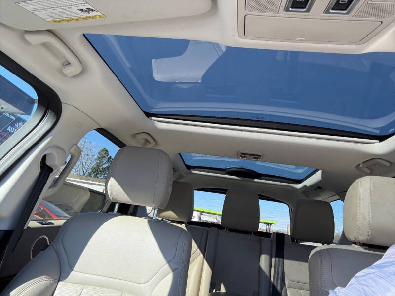 2018 Land Rover Discovery SE