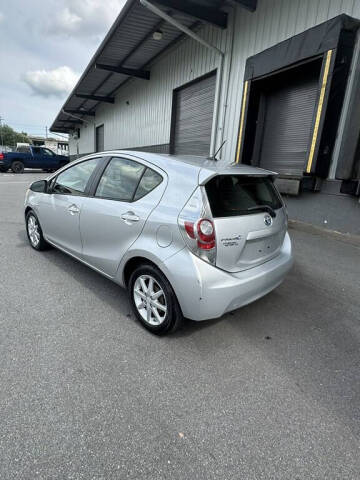 2013 Toyota Prius c One