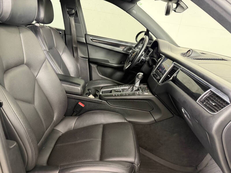 2018 Porsche Macan S