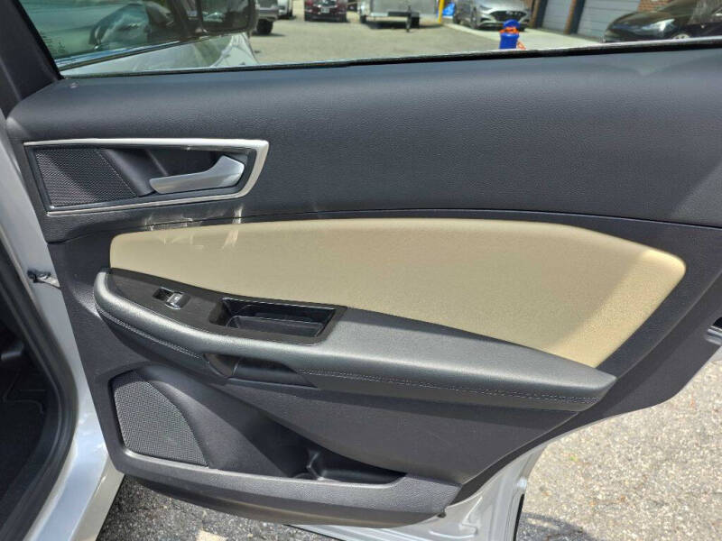 2019 Ford Edge SEL