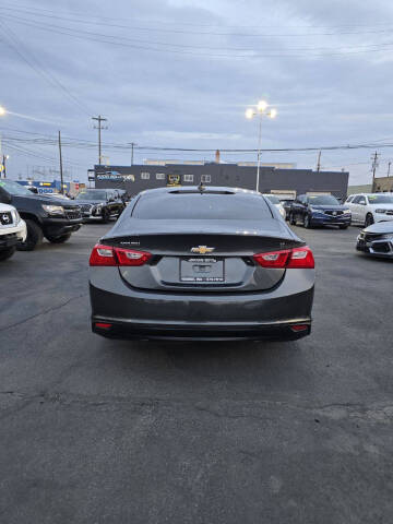 2017 Chevrolet Malibu LT