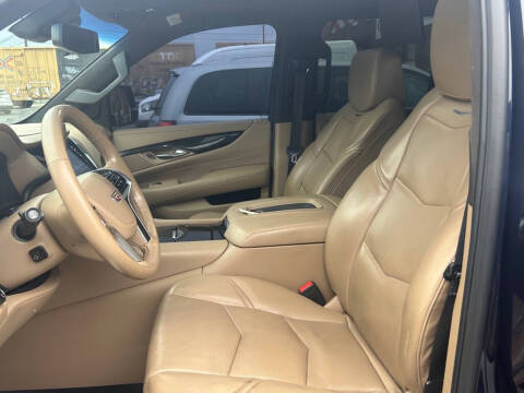 2018 Cadillac Escalade Platinum