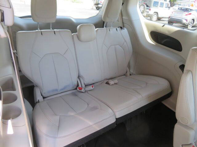 2021 Chrysler Pacifica Touring L