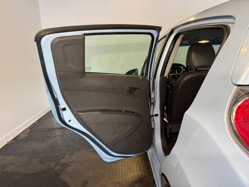 2016 Chevrolet Spark EV 2LT