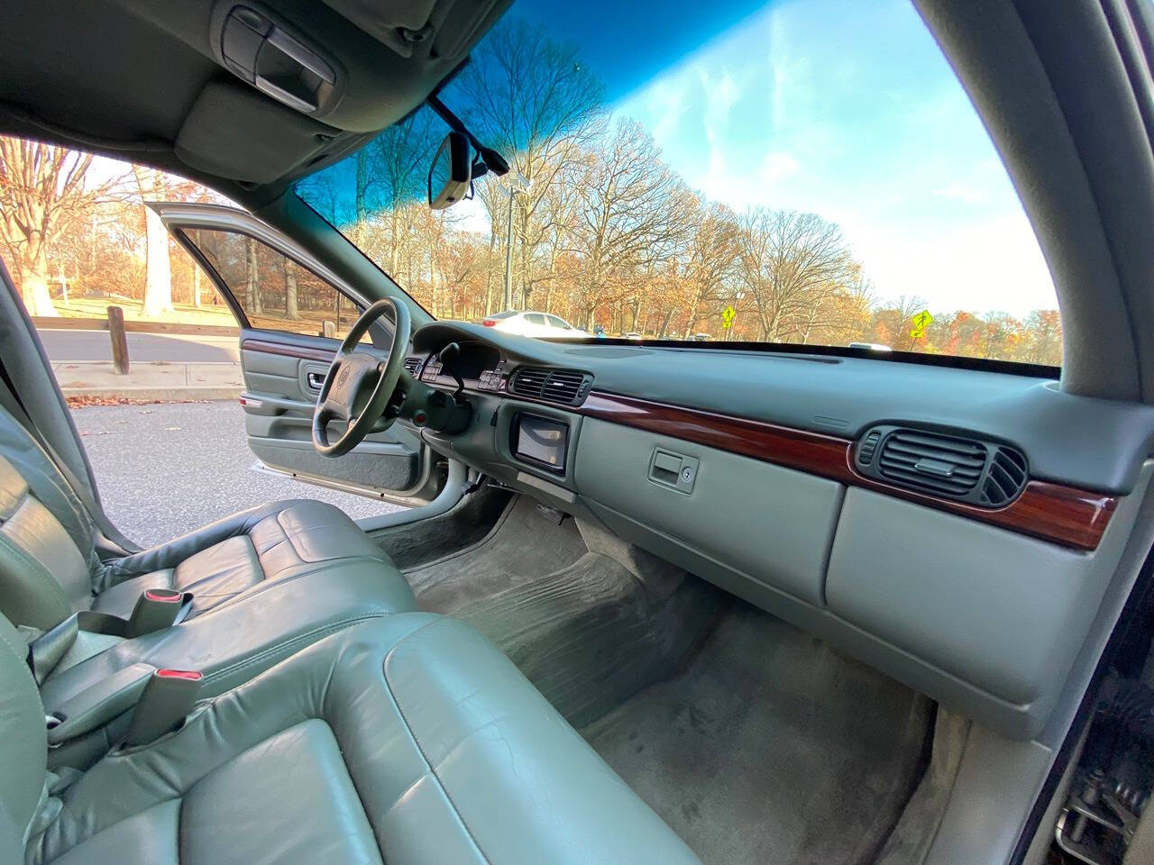 1997 Cadillac DeVille for sale at Vintage Motors USA in Roselle, NJ