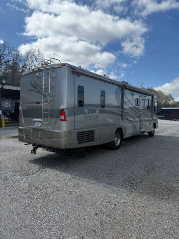 2005 Workhorse W22