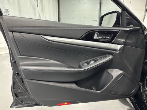 2017 Nissan Maxima 3.5 SR