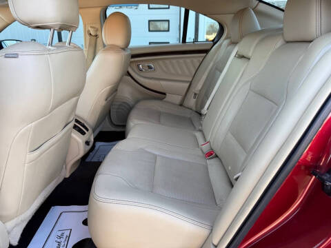 2015 Ford Taurus Limited