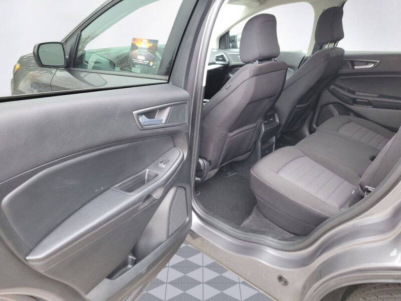 2024 Ford Edge SE