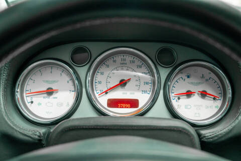 2005 Aston Martin V12 Vanquish S