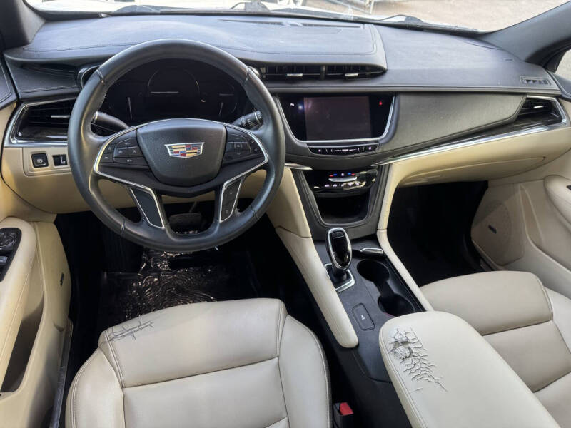 2017 Cadillac XT5