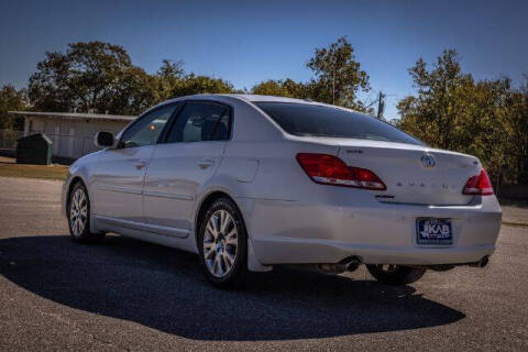 2010 Toyota Avalon XLS