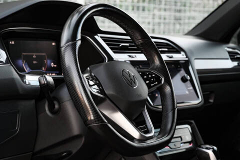 2022 Volkswagen Tiguan SE R-Line Black