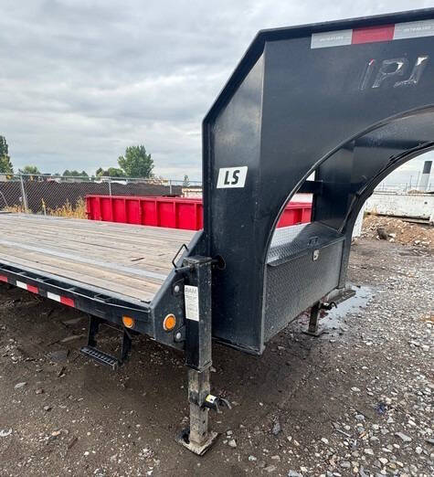 2024 PJ Trailers Low-Pro