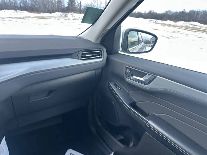 2024 Ford Escape Platinum