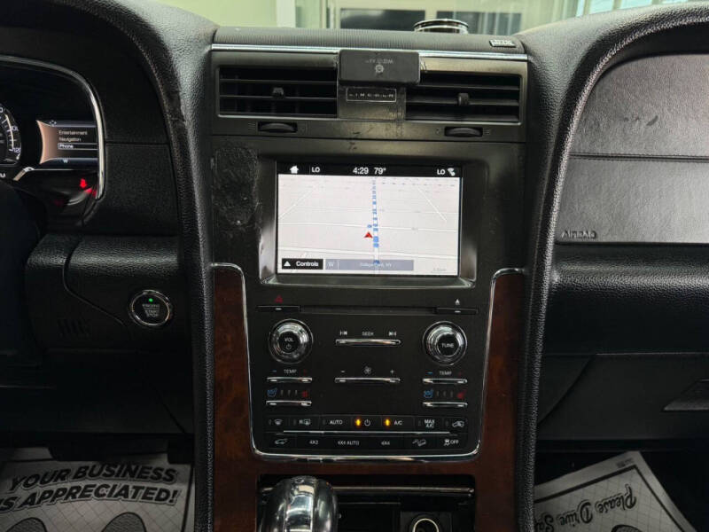 2017 Lincoln Navigator L Select