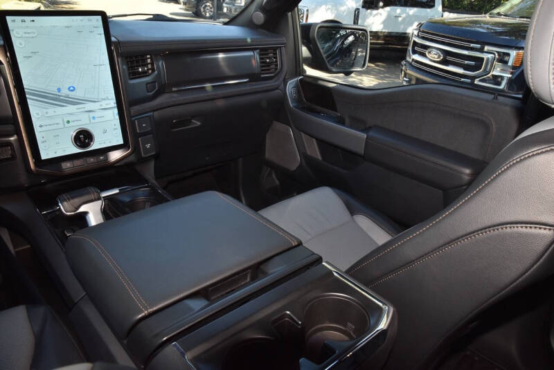 2023 Ford F-150 Lightning Lariat