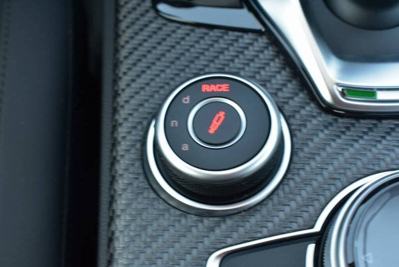 2024 Alfa Romeo Stelvio Quadrifoglio