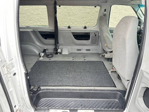 2008 Ford E-Series E-150 XLT