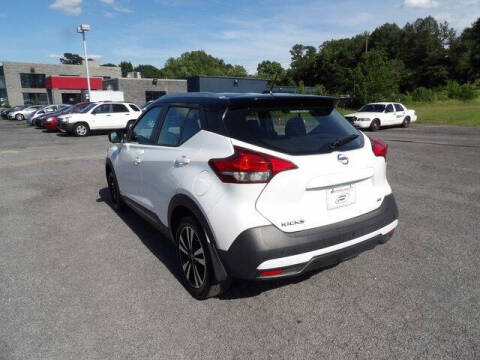 2019 Nissan Kicks SR