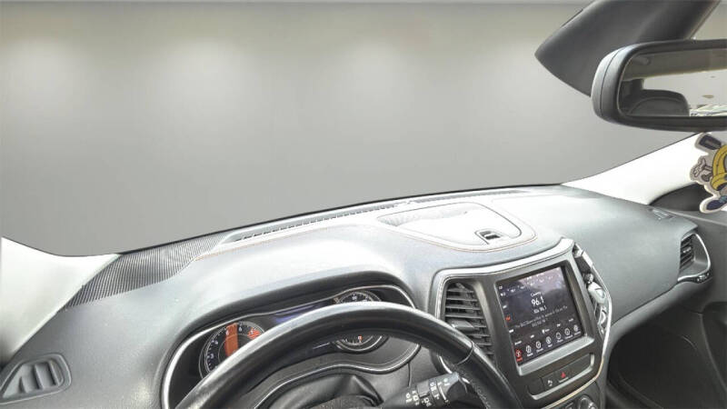 2020 Jeep Cherokee Trailhawk