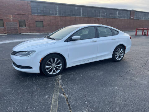 2016 Chrysler 200 S
