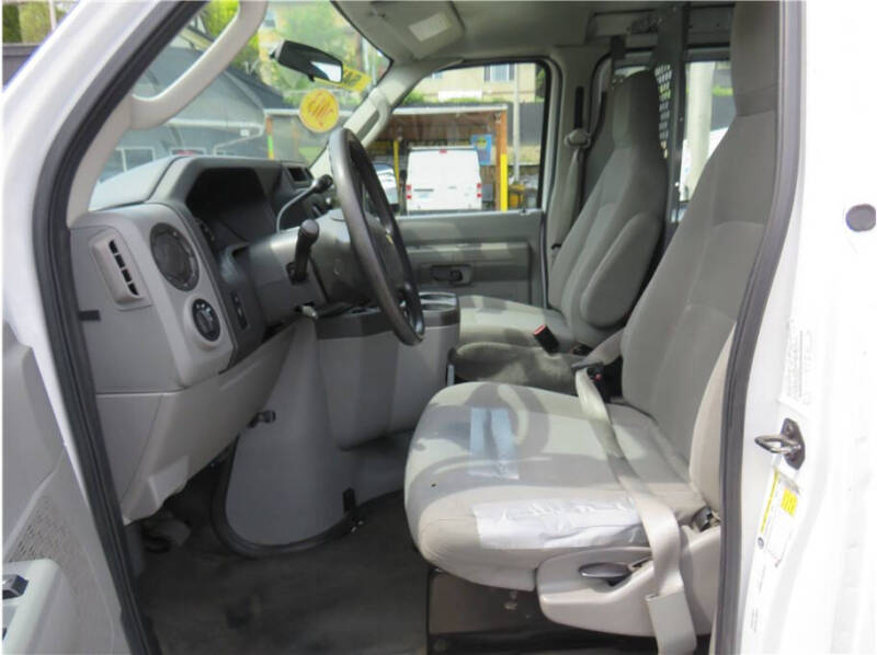 2013 Ford E-Series E-250
