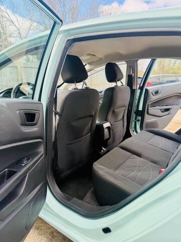 2017 Ford Fiesta SE