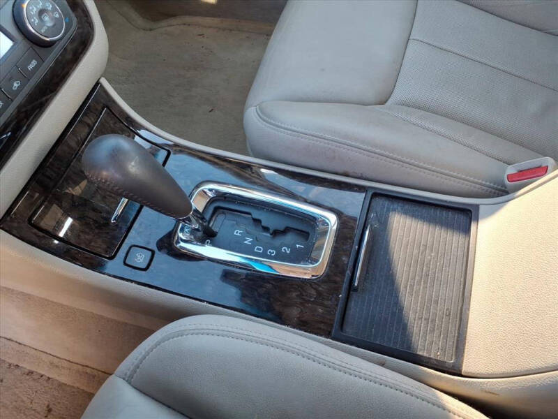 2010 Cadillac DTS Luxury Collection