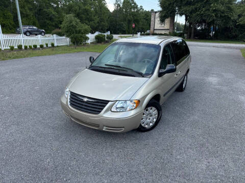 2005 Chrysler Town and Country