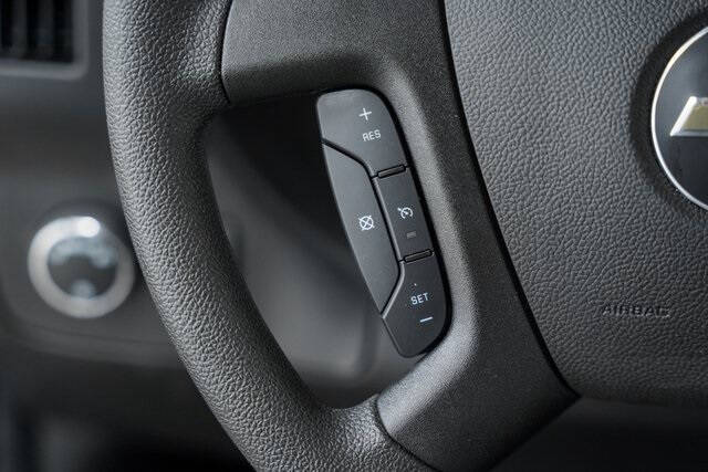 2025 Chevrolet Express 3500