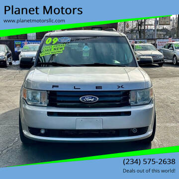 2009 Ford Flex for sale at Planet Motors in Youngstown OH