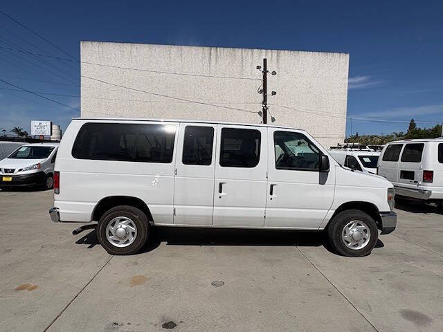 2014 Ford E-Series E-350 SD XLT