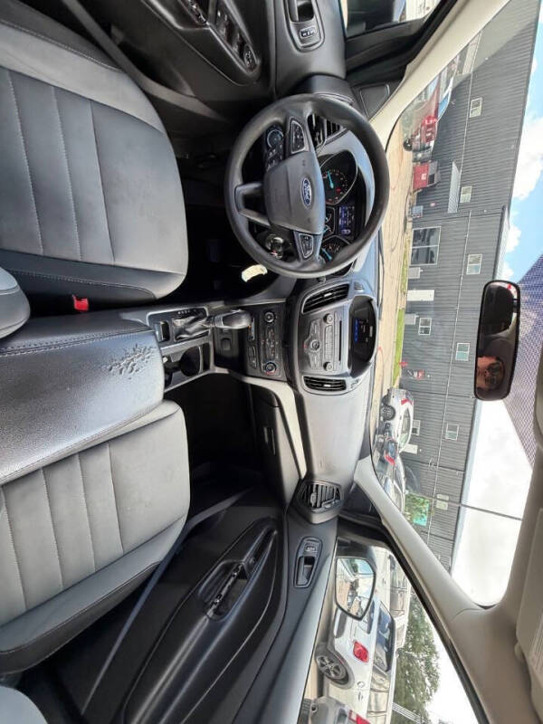 2017 Ford Escape S