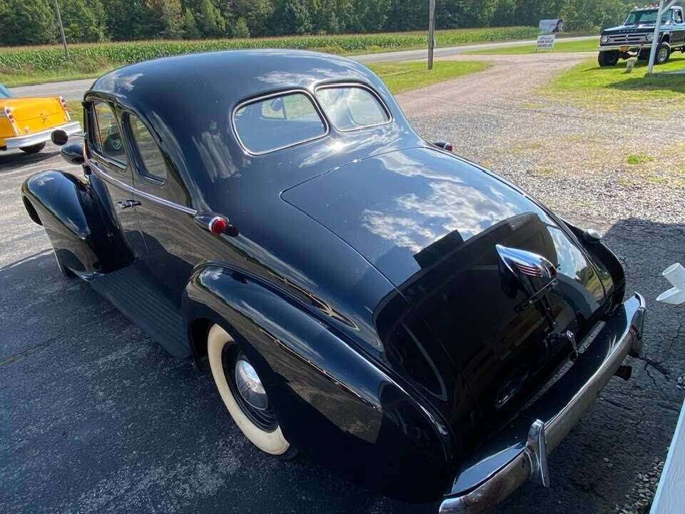 1937 Oldsmobile Cutlass 21