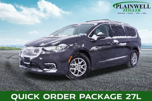 2022 Chrysler Pacifica for sale at Zeigler Ford of Plainwell in Plainwell MI