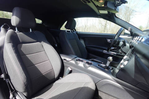 2017 Ford Mustang V6