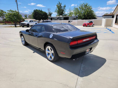 2012 Dodge Challenger SXT Plus