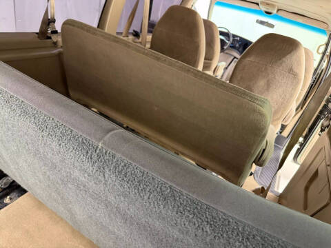 2002 Ford E-Series E-350 SD XLT