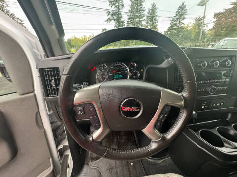 2017 GMC Savana LT 3500