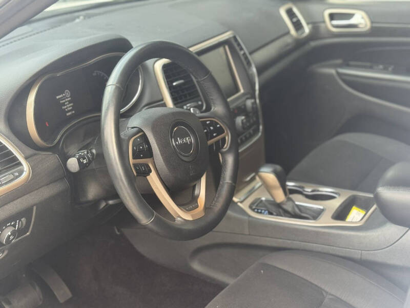 2017 Jeep Grand Cherokee Laredo