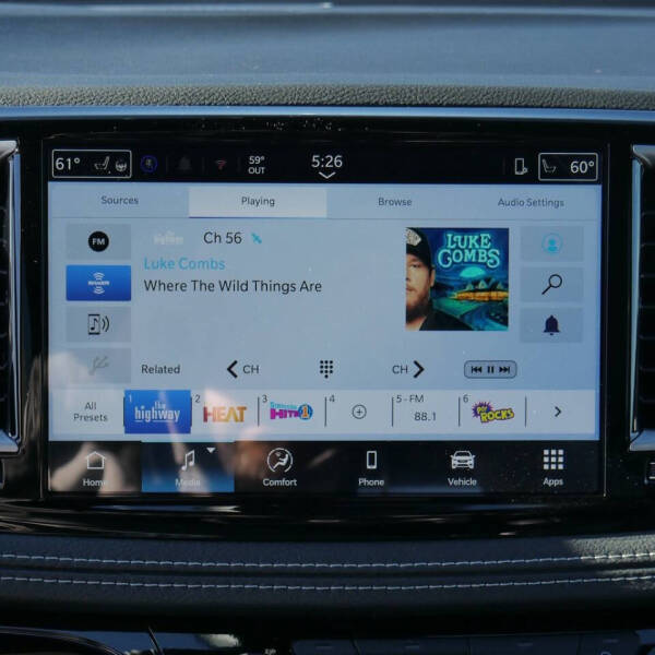 2026 Chrysler Pacifica Select