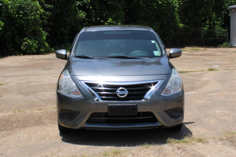2018 Nissan Versa