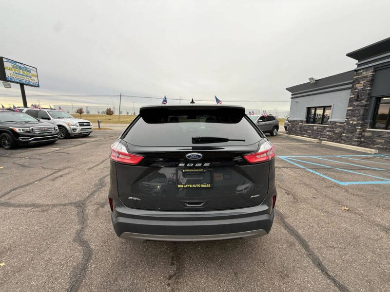 2021 Ford Edge