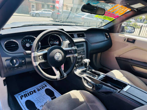 2011 Ford Mustang V6