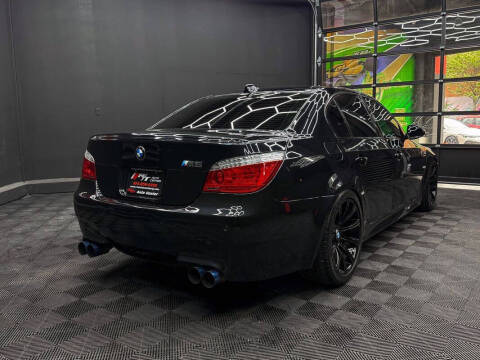 2010 BMW M5