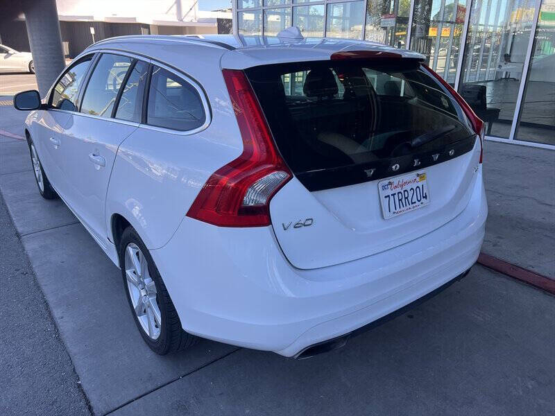 2016 Volvo V60 T5 Drive-E Premier