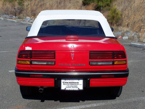 1990 Pontiac Sunbird LE