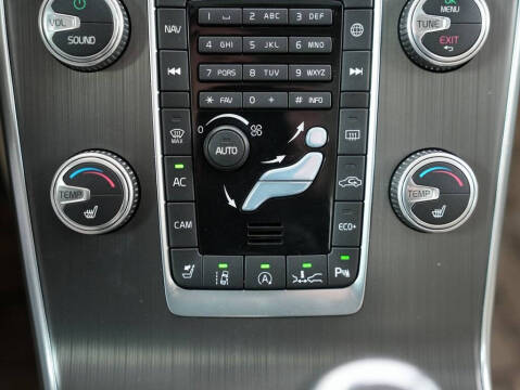 2015 Volvo S60 T5 Drive-E Platinum