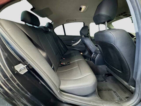 2018 BMW 3 Series 320i